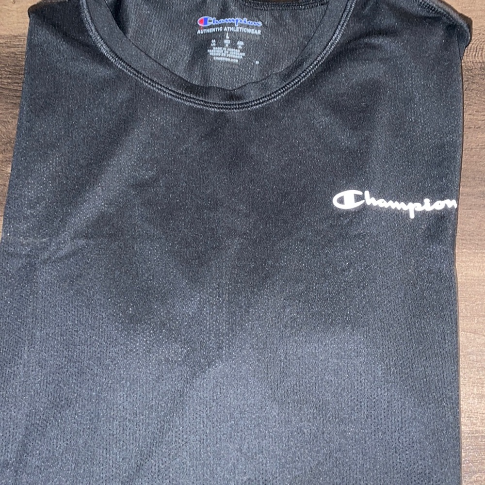 Men’s champion t shirt